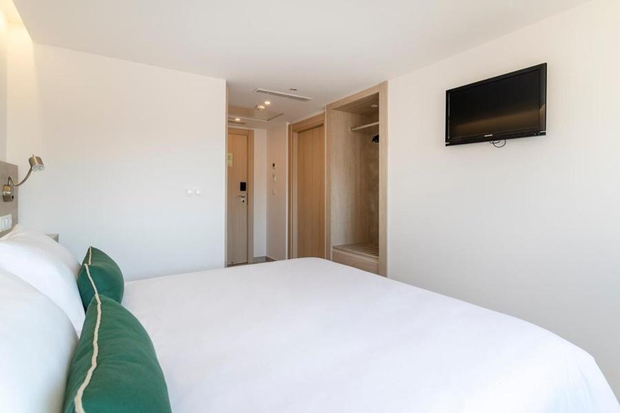 Halley Hotel & Apartments Affiliated By Melia Benidorm Exterior foto